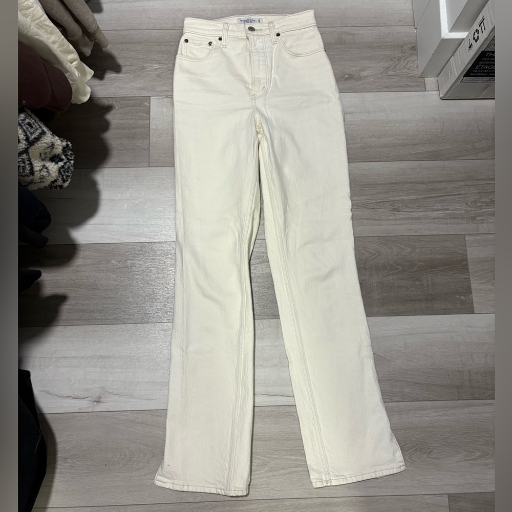 Abercrombie & Fitch Off-White 90’s Straight